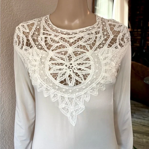 FOR LOVE & LEMONS ‘Penelope Open Back Crochet Bodysuit’ in Ivory - Picture 5 of 13